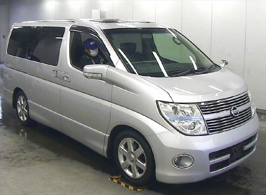 Nissan elgrand e51 spares #6