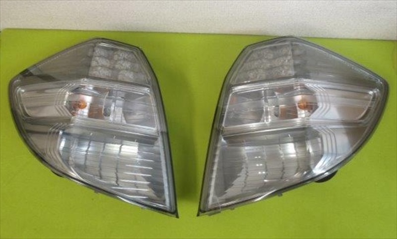 HONDA FIT RS DBA-GE8 TAIL LAMP ASSY SET 33550-TF0-J61 33500-TF0